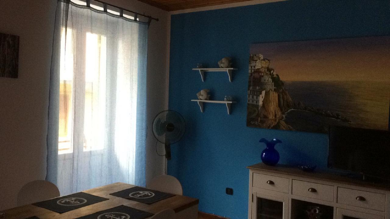 Casa La Marina Lejlighed Manarola Eksteriør billede